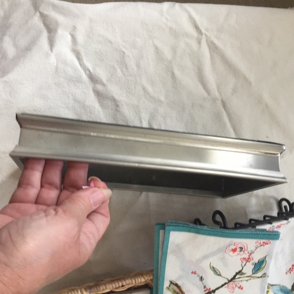 3/15💲only 2 left Choice of bathroom napkin holder - Picture 5 of 11